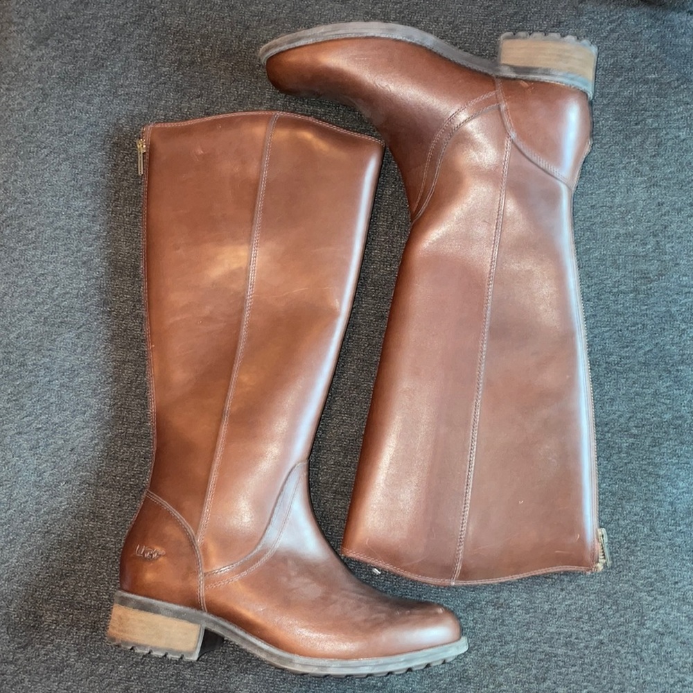 Ugg Australia Seldon Brown Leather Shearling Foot Bed Riding Boots Women's NWOT